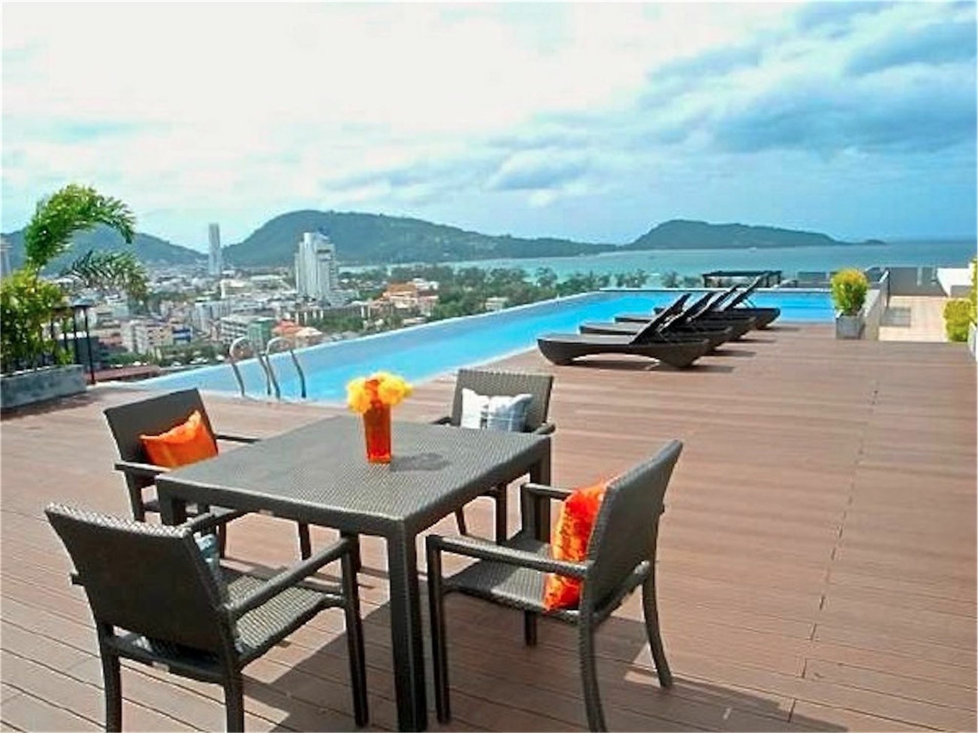 Bliss Patong 2 Bedrooms Apartment Eksteriør billede