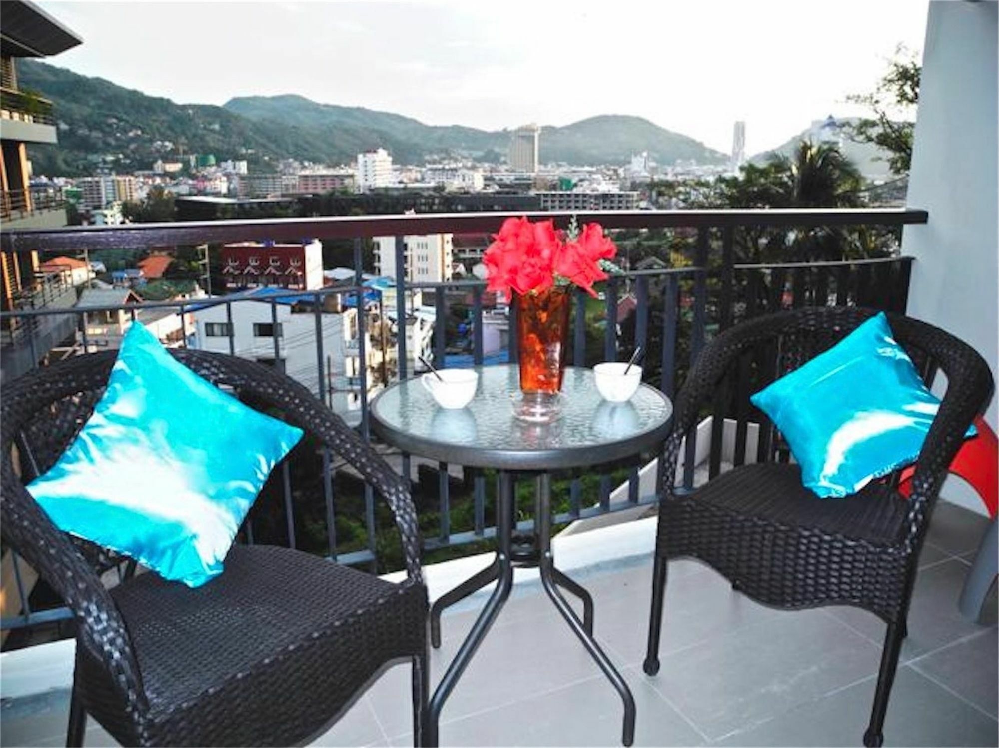 Bliss Patong 2 Bedrooms Apartment Eksteriør billede